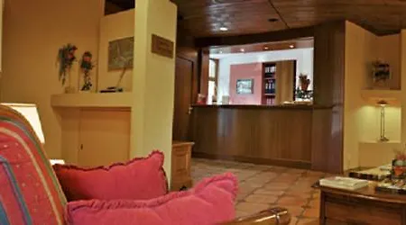 Les Chevreuils Мини-отель 3*