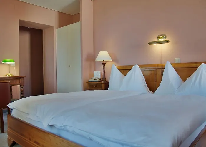 Les Chevreuils Лозанна