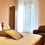 Inn Les Chevreuils 3*